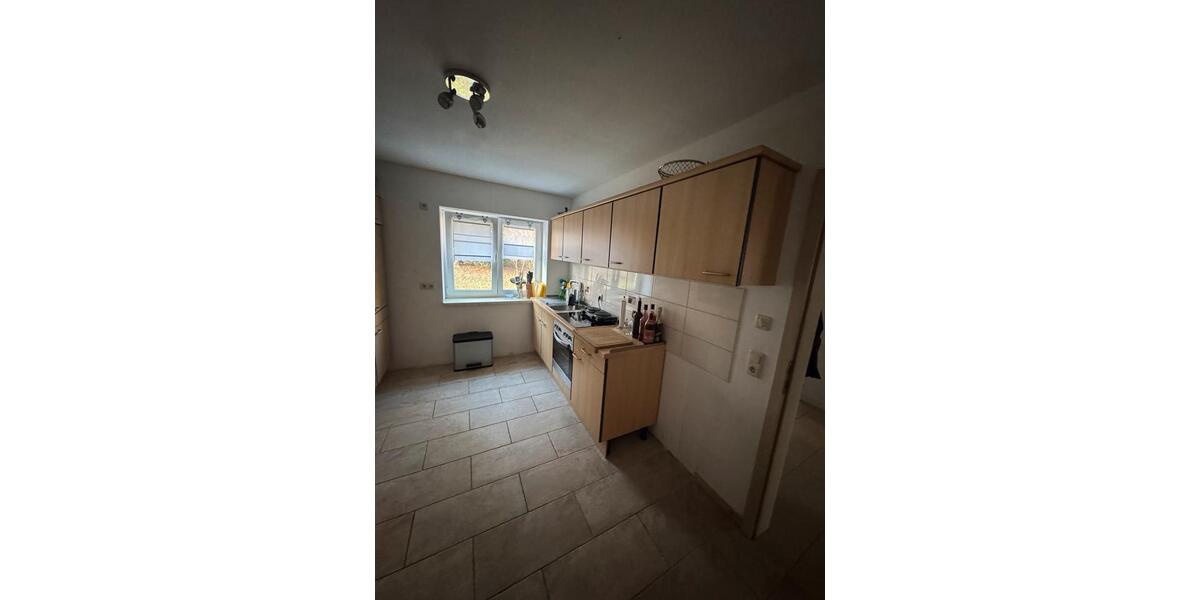 Wohnung zu vermieten, 100 m² in Neustadt, Hessen 4 zimmer