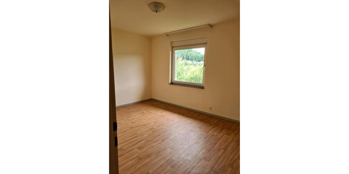 Etagenwohnung Hauenstein - 2 Zimmer, 48 m&sup2;, 72.000&euro; | Angebot:26737860
