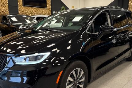 Chrysler Pacifica 10.000 km 41.900 &euro; Wedemark OT Bissendorf 30900