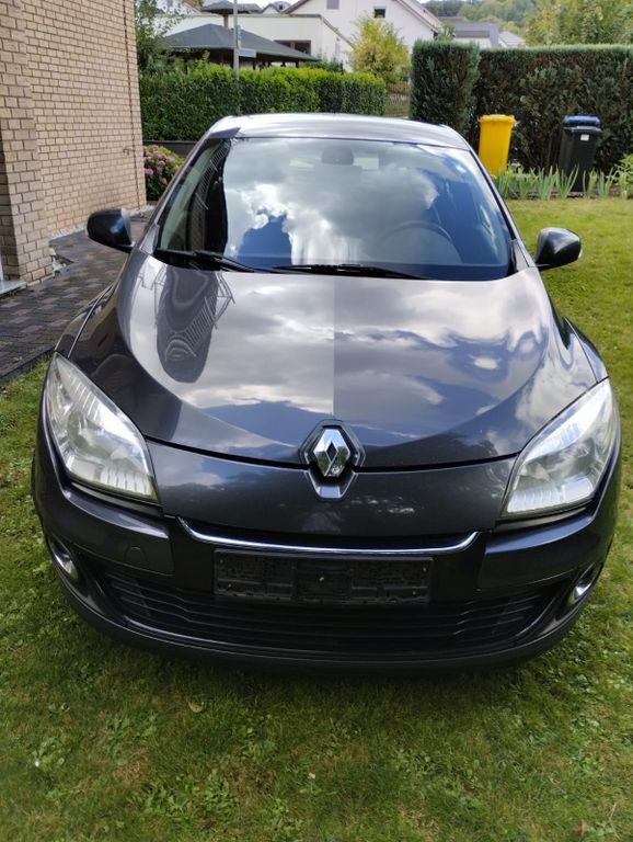 Renault Megane 283.121 km 1.990 € Remagen 53424