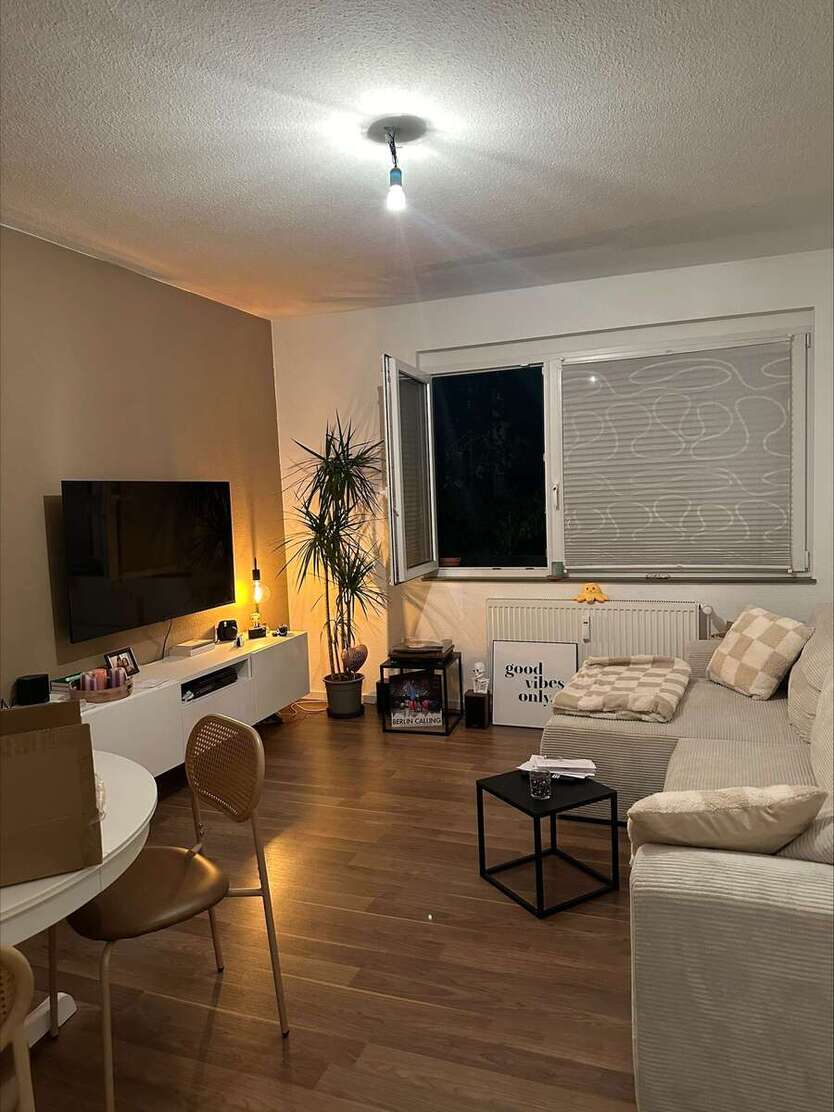 Wohnung zum Mieten in Mettmann 450 € 56.76 m² 2.5 zimmer