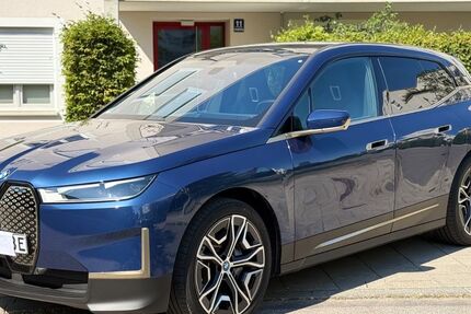 BMW iX 11.688 km 48.000 &euro; München 80639