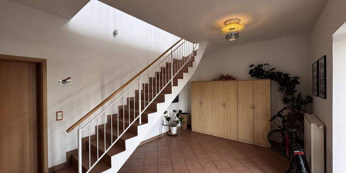 Gewerbeobjekt Seevetal Beckedorf - 3 Zimmer, 122 m&sup2;, 1.220&euro; | Angebot:25425867