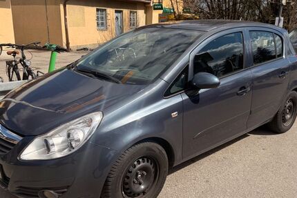 Opel Corsa 67.000 km 5.100 &euro; München 81249