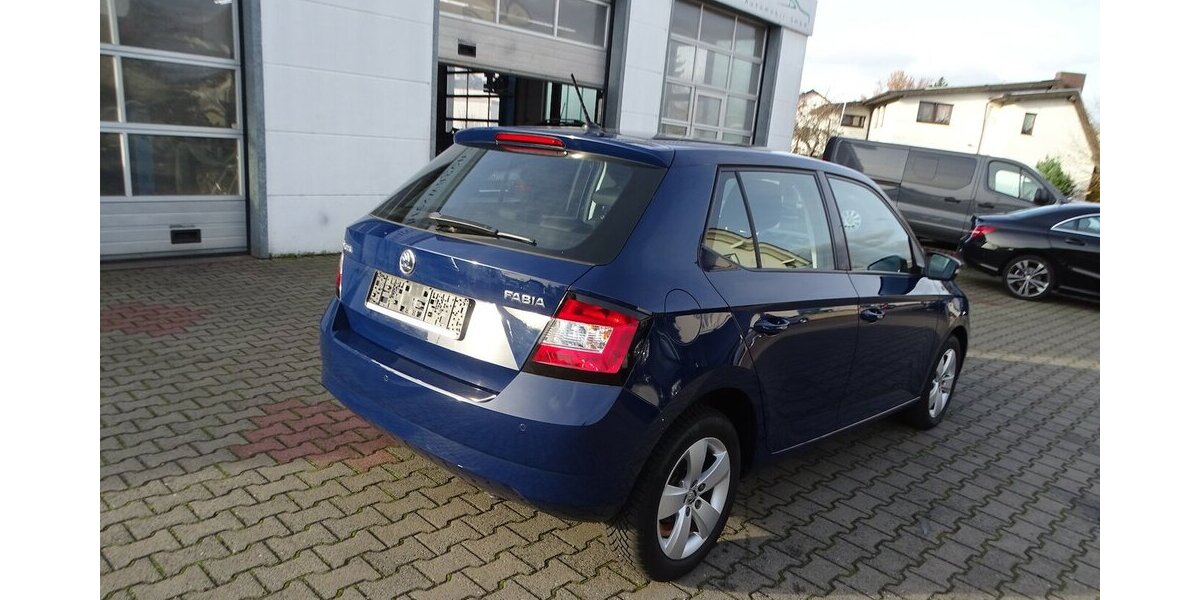 Skoda Fabia 1,2l TSI Style, DSG, Klima, Sitzheizung 44.854 km 11.990 &euro; Rodgau 63110