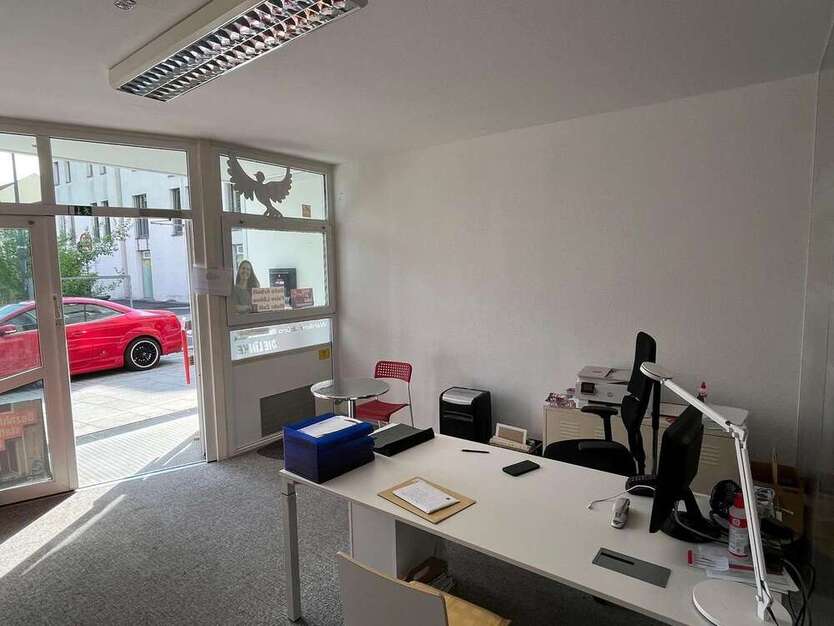 Einzelhandel in Schweinfurt 245.000 € 70 m²