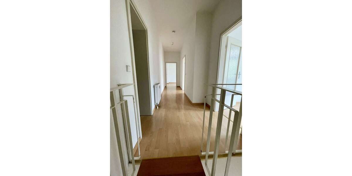 Etagenwohnung Halle Südliche Innenstadt - 4 Zimmer, 112 m&sup2;, 190.000&euro; | Angebot:27086159