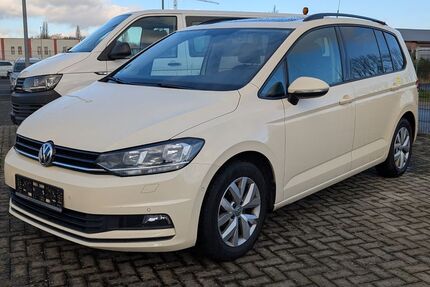 VW Touran 281.255 km 10.500 &euro; Kalkar 47546