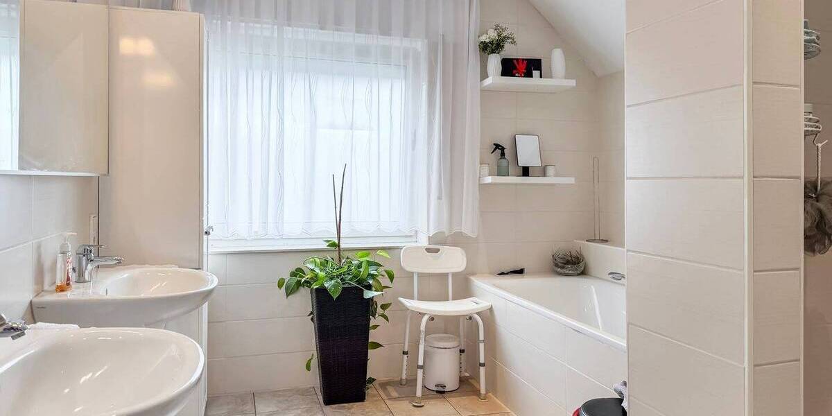Einfamilienhaus Lähden Holte-Lastrup - 7 Zimmer, 146 m&sup2;, 270.000&euro; | Angebot:26697984