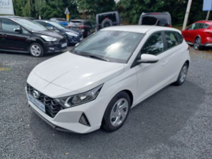 i20