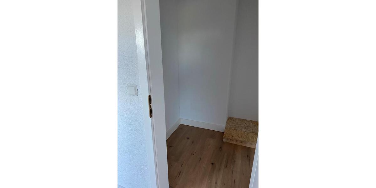 3 ZKB Dachwohnung, Hunde gern gesehen 3 zimmer