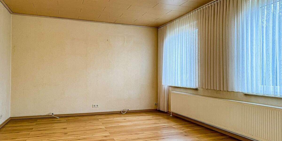 Doppelhaushälfte Kiel Elmschenhagen-Süd - 6 Zimmer, 140 m&sup2;, 310.000&euro; | Angebot:25371558