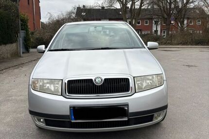 Skoda Fabia 120.634 km 2.100 &euro; Lübeck 23566