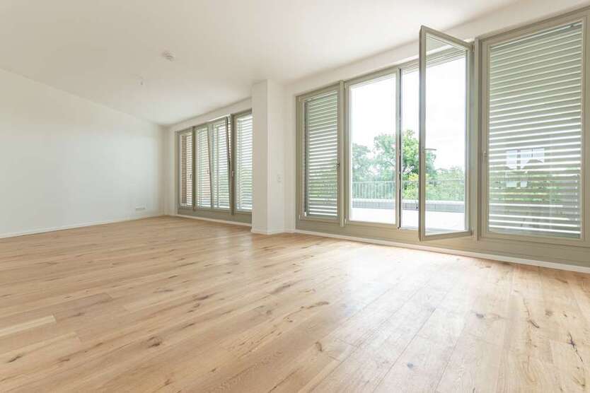 Wohnung zum Mieten in Schkeuditz 2.066,15 € 163.98 m²