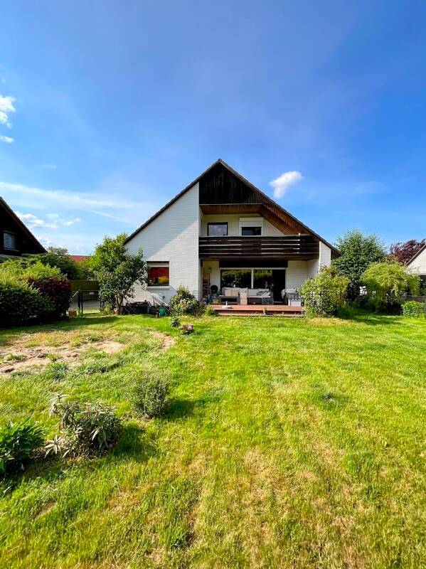 Einfamilienhaus mit großen Grundstück in Braunschweig-Stöckheim