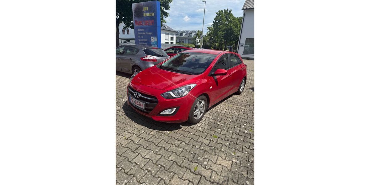 Hyundai i30 69.500 km 9.990 &euro; Leipheim 89340