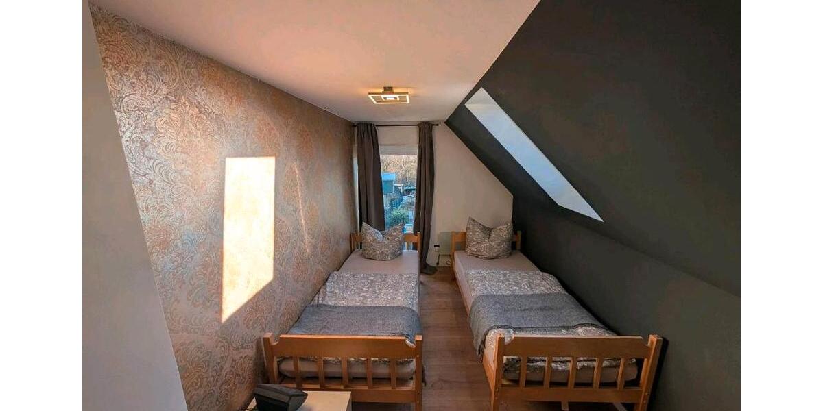 Einfamilienhaus Glauchau - 3 Zimmer, 130 m&sup2;, 260.000&euro; | Angebot:26699973