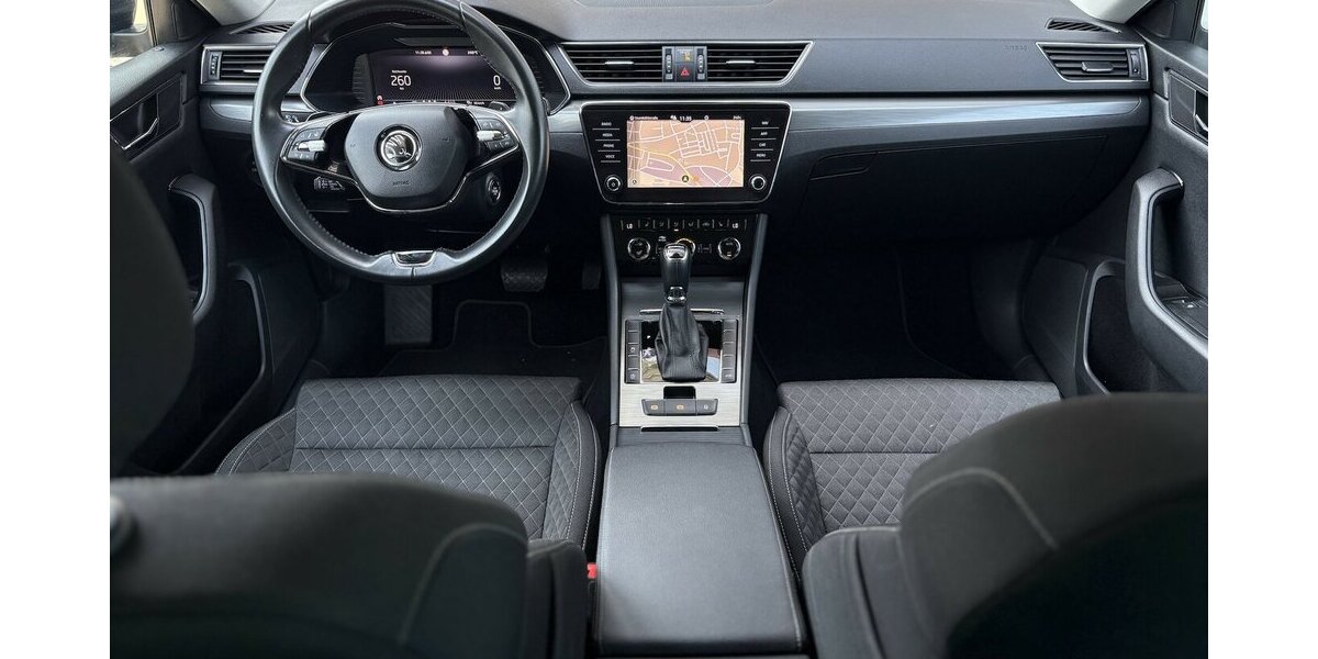 Skoda Superb 2.0 TDI Ambition KAMERA/NAVI/CARPLAY/DSG 52.484 km 25.800 &euro; Villingen-Schwenningen 78054