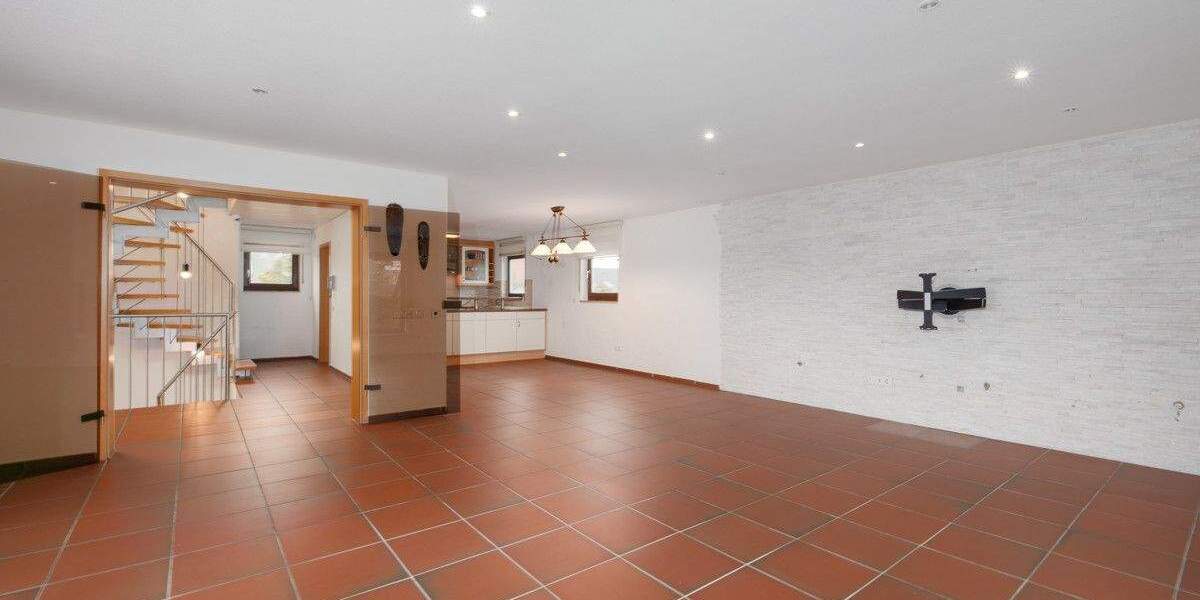 Einfamilienhaus Birkenfeld - 6 Zimmer, 218 m&sup2;, 690.000&euro; | Angebot:24860354