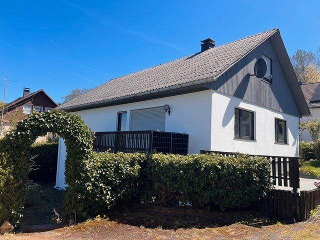 Einfamilienhaus Netphen - 6 Zimmer, 166 m&sup2;, 1.234&euro; | Angebot:26345372