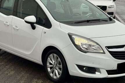 Opel Meriva 252.000 km 2.999 &euro; Düren 52353