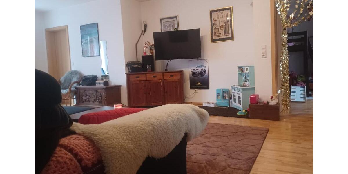 Erdgeschoßwohnung Bretten - 3 Zimmer, 83 m&sup2;, 850&euro; | Angebot:24868677