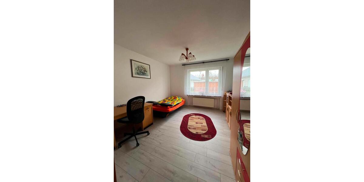 Einfamilienhaus Melle - 7 Zimmer, 270 m&sup2;, 300.000&euro; | Angebot:26978063