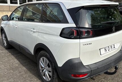 Peugeot 5008 178.898 km 13.685 &euro; Frankfurt am Main 60389