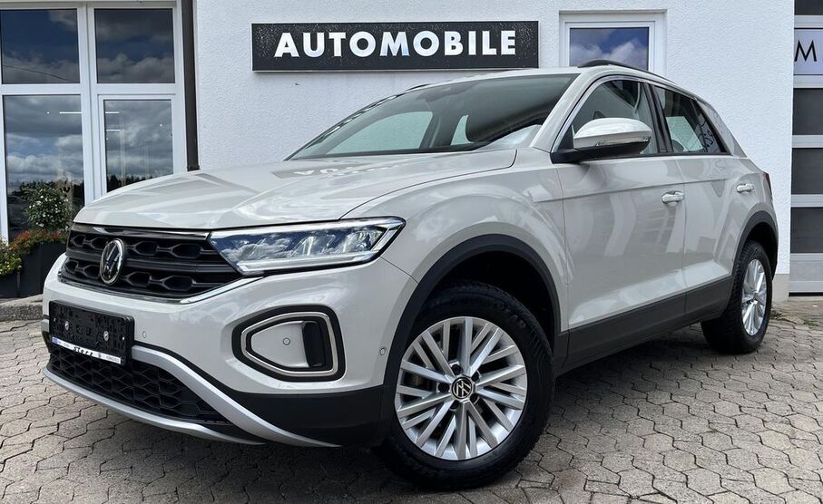 VW T-Roc 26.620 km 26.479 € Königsfeld 78126