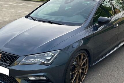 Seat Leon 84.000 km 23.700 &euro; Grimma 04668