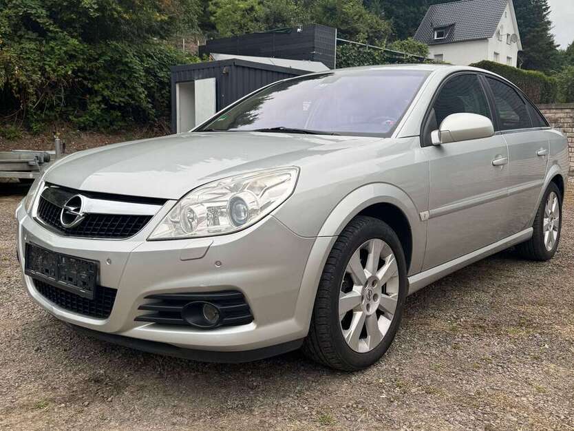 Opel Vectra 225.375 km 2.999 € Bergneustadt 51702