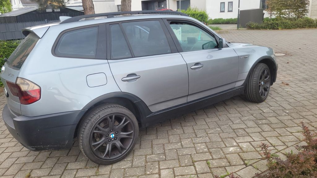 BMW X3 206.300 km 6.900 &euro; Troisdorf 53844