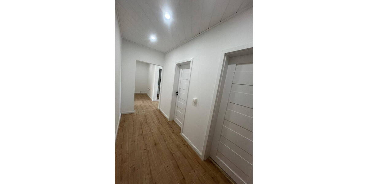 Etagenwohnung Neubrandenburg Datzeberg - 3 Zimmer, 69 m&sup2;, 650&euro; | Angebot:26434534