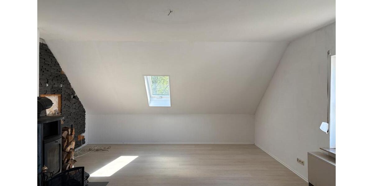 Dachgeschoßwohnung Dransfeld - 4 Zimmer, 87 m&sup2;, 750&euro; | Angebot:26398862