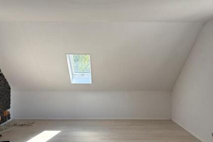 Wohnung Dransfeld - 4 Zimmer, 87 m&sup2;, 750&euro; | Angebot:26398862