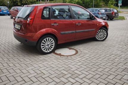 Ford Fiesta 92.000 km 1.299 &euro; Kiel 24146