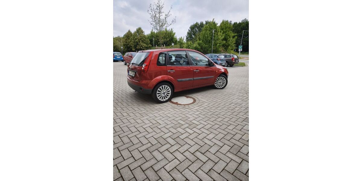 Ford Fiesta 92.000 km 1.299 &euro; Kiel 24146