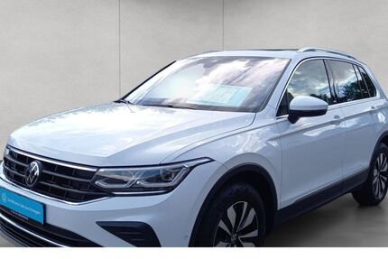 VW Tiguan 22.867 km 34.470 € Flensburg 24944