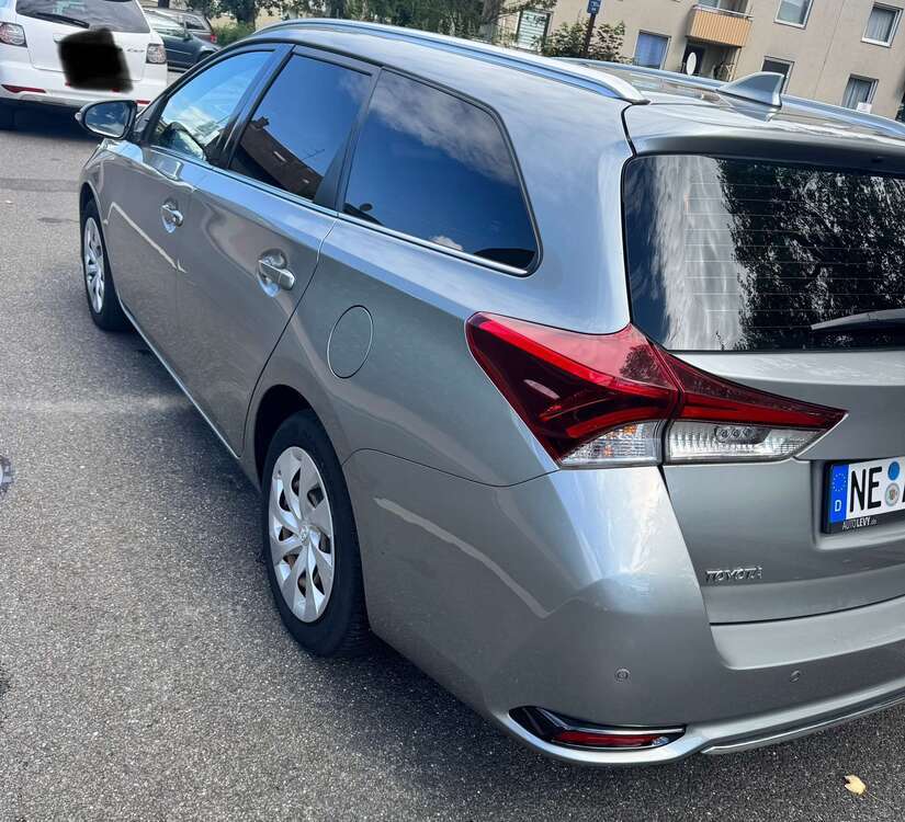 Auris