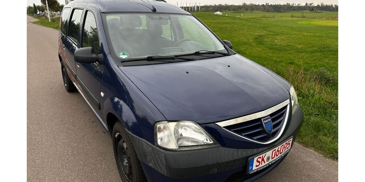 Dacia Logan 294.000 km 699 &euro; HALLE 06116
