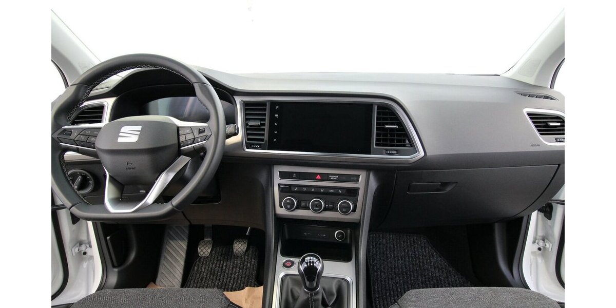 Seat Ateca 1.5 TSI Xperience NAVI+LED+KAMERA+WINTER 29.732 km 25.500 &euro; Hagenow 19230
