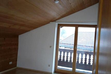 2 Zi DG Wohnung zimmer