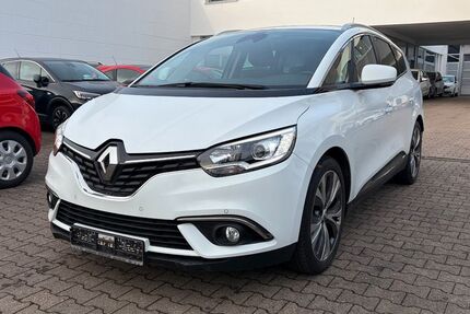 Renault Scenic 130.725 km 9.995 &euro; Stuttgart 70597