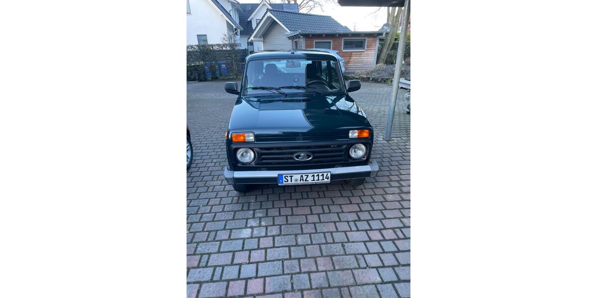 Lada Niva 9.769 km 18.999 &euro; Hopsten 48496