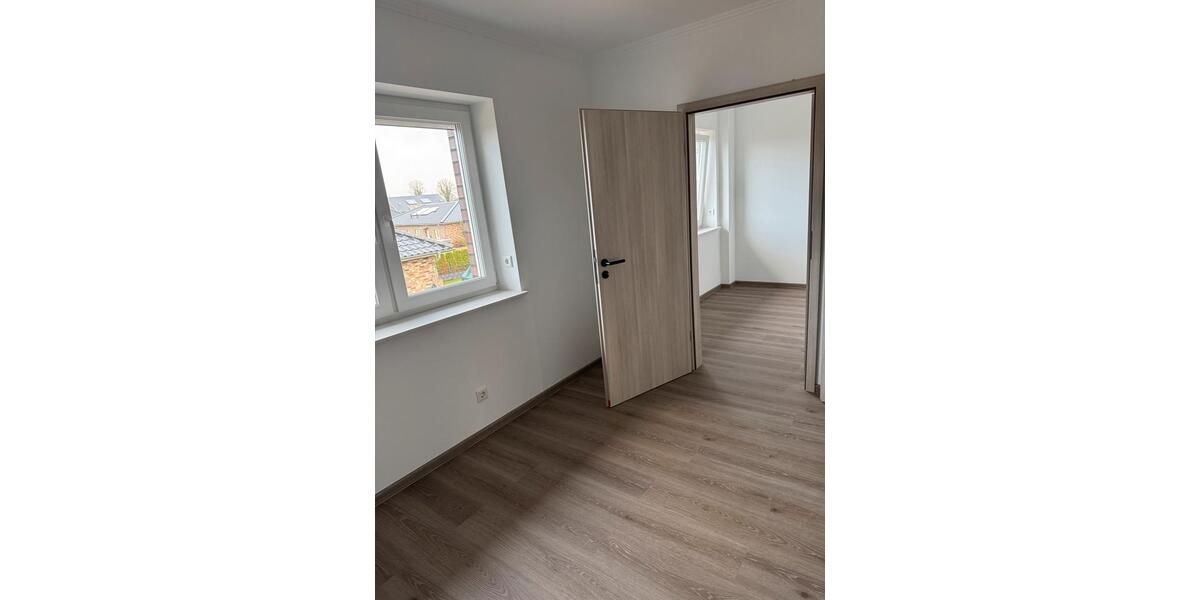 Doppelhaushälfte Hammah - 4 Zimmer, 120 m&sup2;, 1.490&euro; | Angebot:25715690