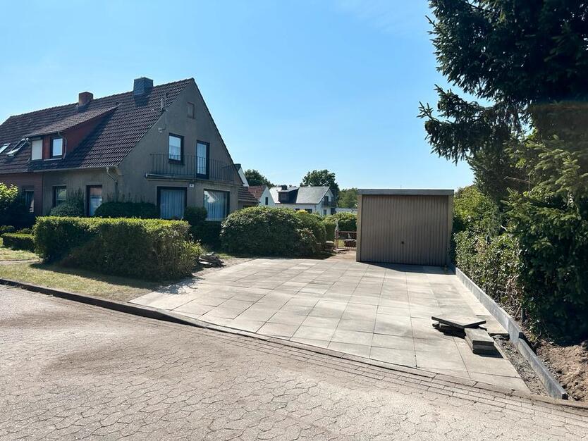 DHH mit schönem Garten in Schwanewede Neuenkirchen zu vermieten