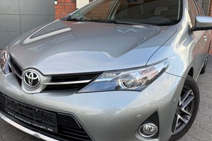 Toyota Auris 91.000 km 9.950 € Buchholz in der Nordheide 21244