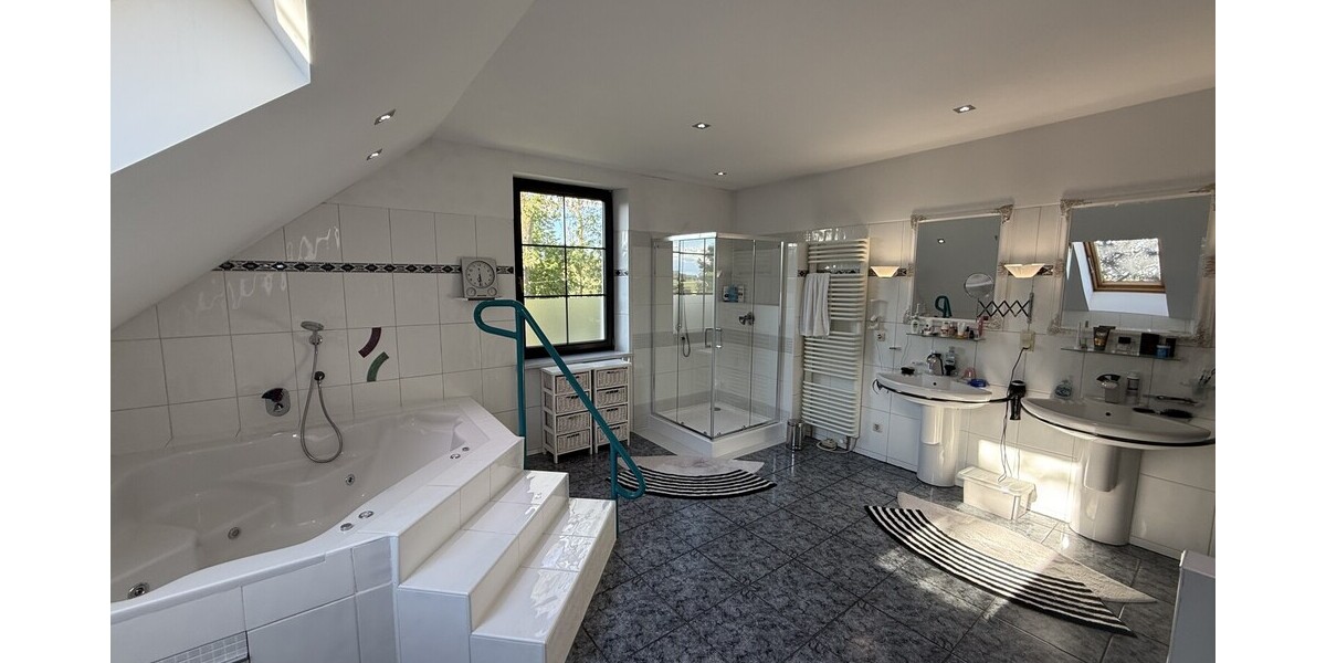 **Provisionsfrei** Haus mit viel Platz für Freizeit und Gewerbe - Einfamilienhaus Strasburg | Angebot:26900662