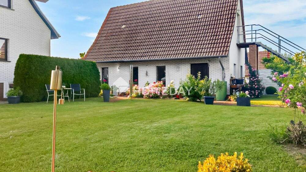 Familienidylle am Feldrand - großzügiges EFH mit Einliegerwohnung und Gartenparadies 5 zimmer