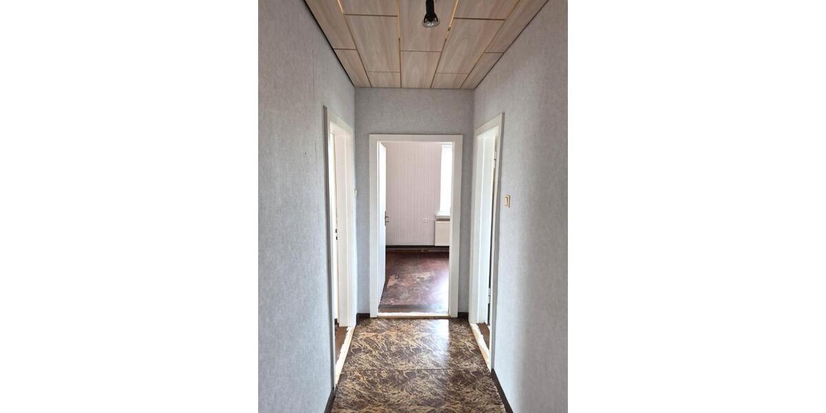 Etagenwohnung Artern - 3 Zimmer, 61 m&sup2;, 350&euro; | Angebot:25872428